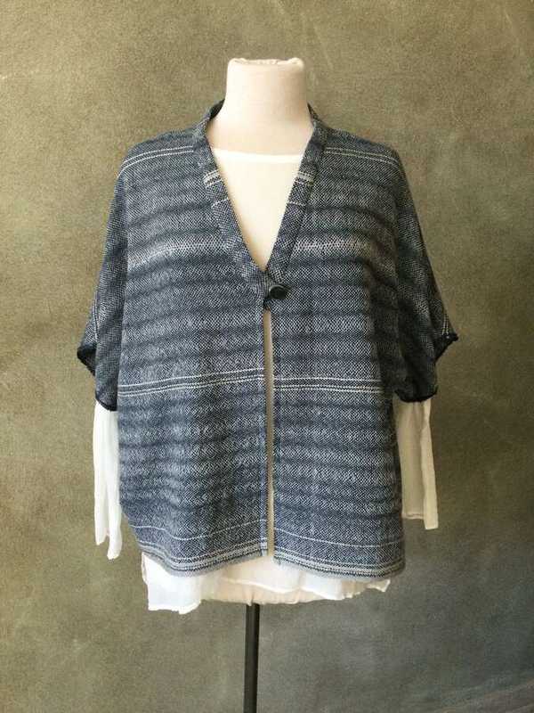 pulli blau