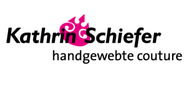 Kathrin Schiefer - Handgewebte Kleidungsstücke aus Schafwolle 