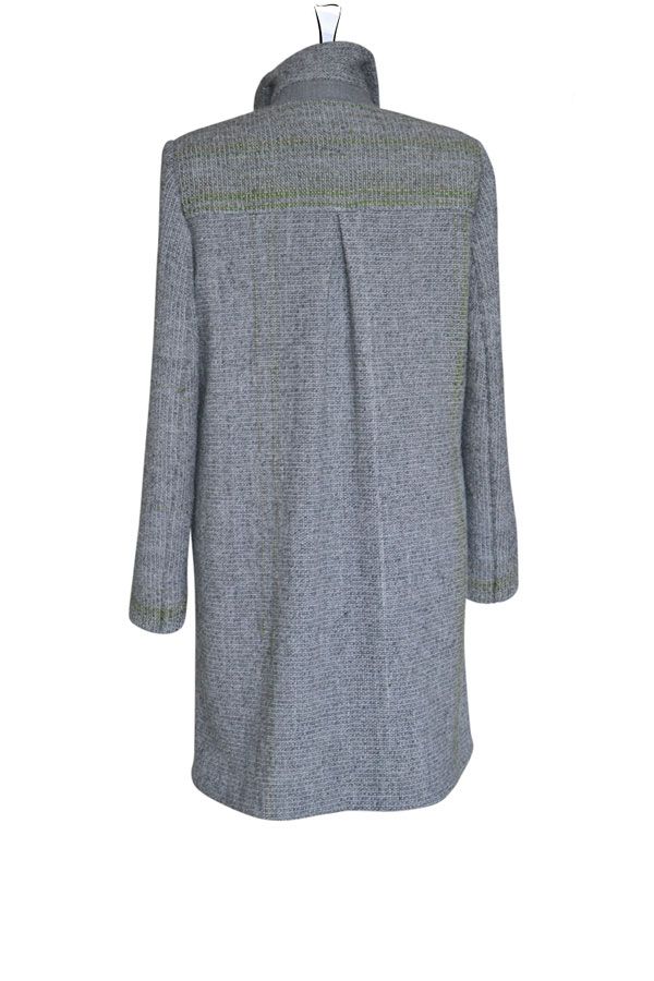 Kurzer Wollmantel Gabriella mit Flanell Revers // Rücken